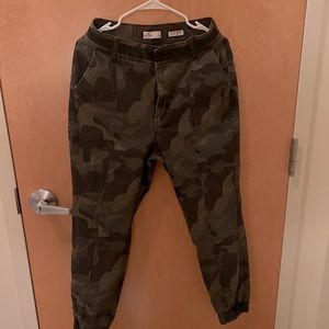 Gray Camo Ultra High-Rise Jogger